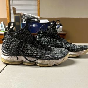 Nike Lebron 15 Ashes